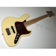 Class Fender Bass Guitar 4strings Milky