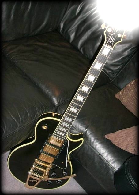 black beauty Les paul guitars